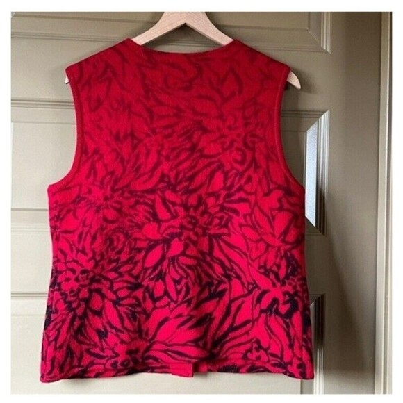 Coldwater Creek Women Red 100% Wool Three Button Front Sweater Vest - Picture 2 of 6